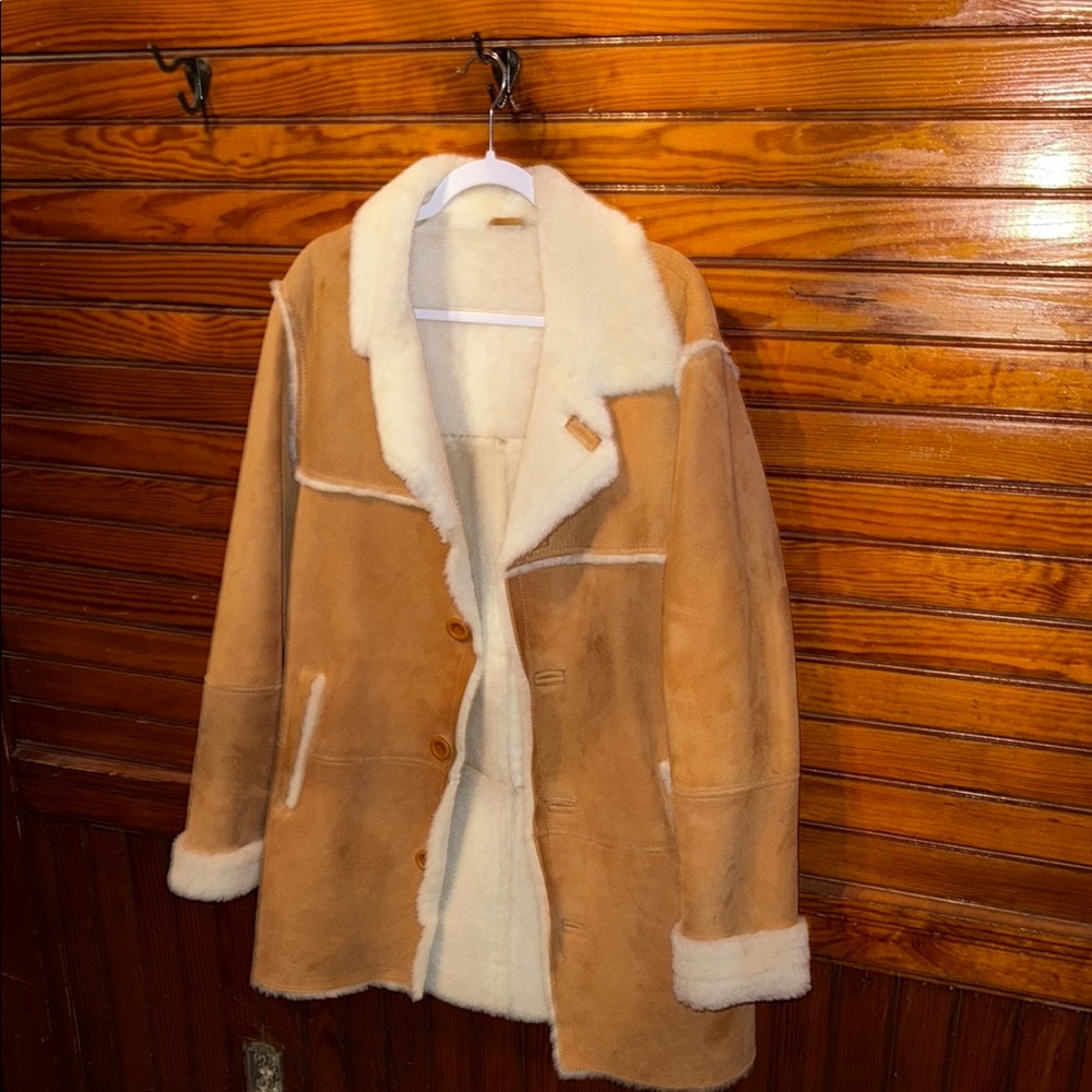 OVERLAND tan shearling size 40 coat